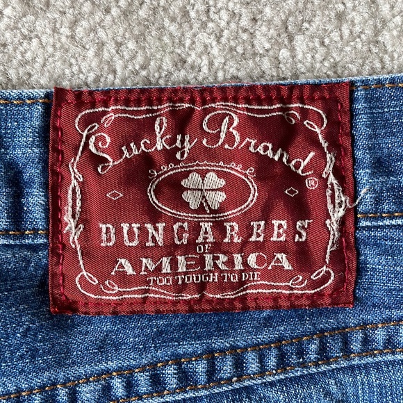 Lucky Brand Men's Cropped Jeans - Picture 3 of 9